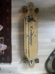 loaded dervish longboard (ny pris 4000)