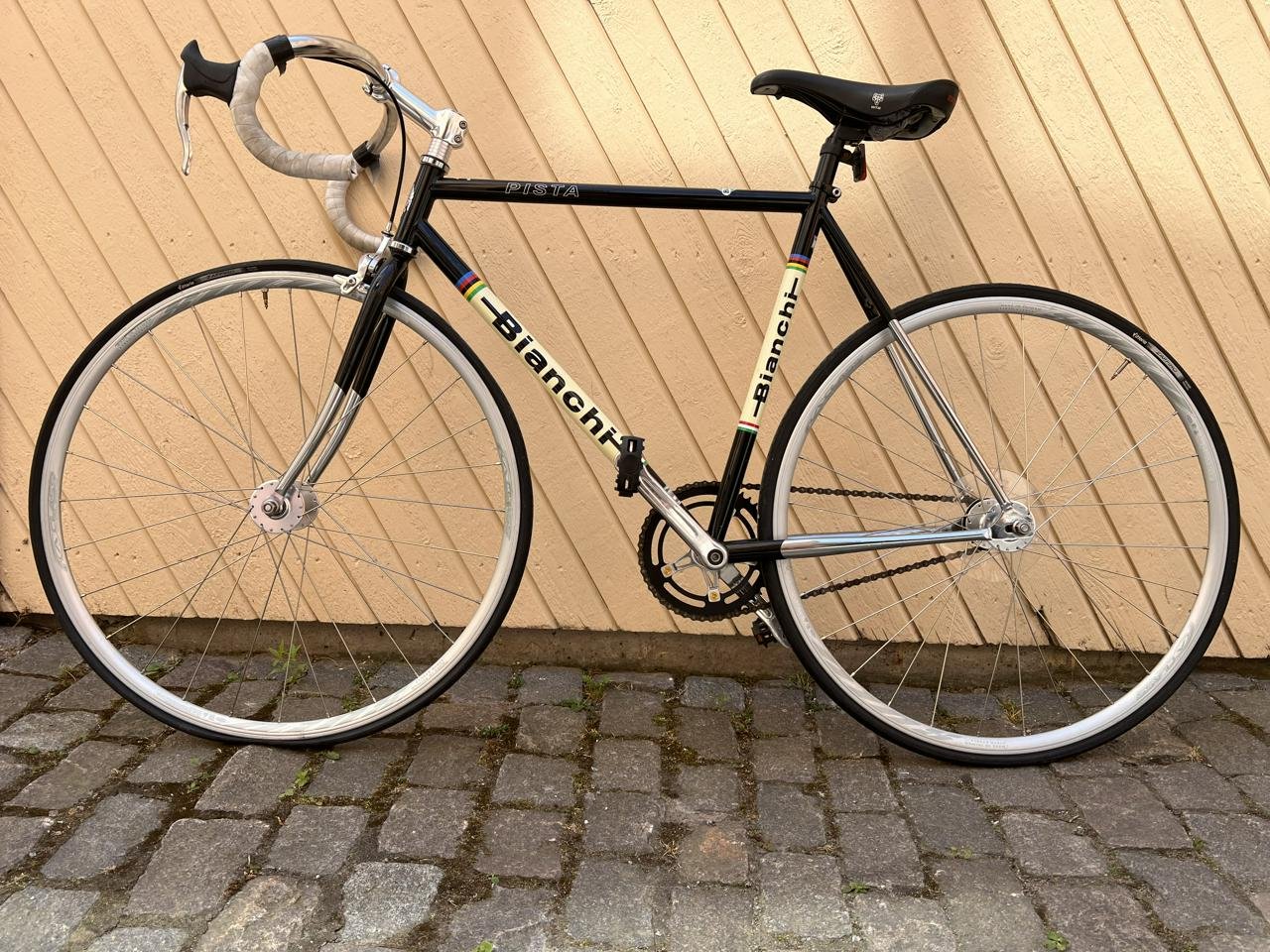 Bianchi Pista Svart