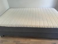 Kontinental säng 120x200 inkl. bäddmadrass och sängben