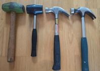Mindre slägga och tre hammare