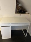 Ikea skrivbord ( Micke )