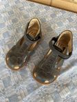 Sandaler storlek 26