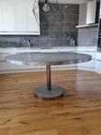 Unikt betongbord