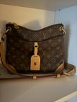 Louis Vuitton Odeon leather handbag