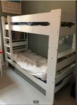 Våningssäng från finska unipuu