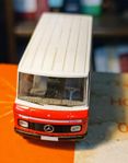 Wiking och Brekina 1/87 två bussar