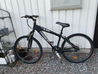 mountainbike 26” cykel 7+3 växel.