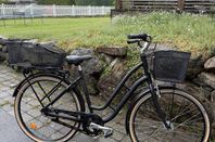 Jättefin Monark Margareta damcyckel i nyskick!