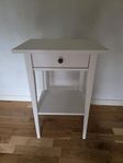 hemnes sängbord ikea