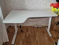 Ikea Bekant Elektriskt höj- och sänkbart skrivbord 160x110