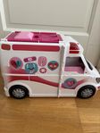 Barbie: ambulans 