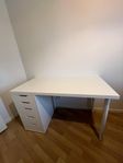 Skrivbord