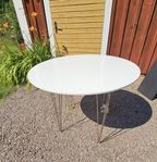 Runt matbord
