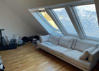 soffa- mio- jump offwhite