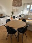Matboard Jegind och 4 Matstolar