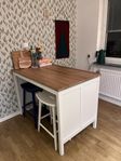 Ikea TORNVIKEN Köksö och 2 Emil pallar - förhandlingsbart