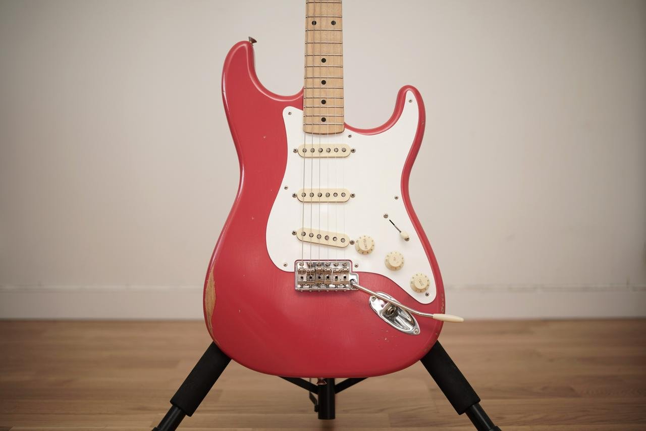 Fender Vintera Road Worn (Nit...