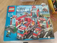 Lego City Fire Station (7945)