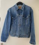 Levis Trucker jeansjacka strl M 