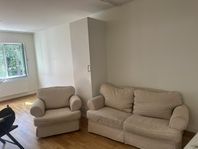 två sits soffa och fåtolj gratis