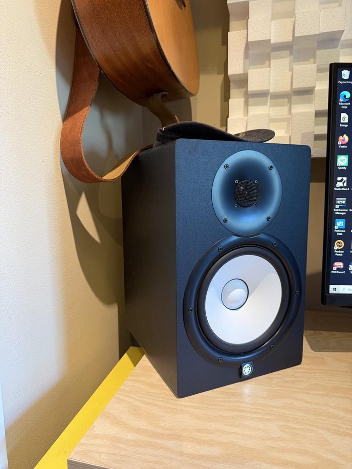 Yamaha HS-8 Aktiva Studio mon...