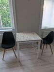 Matstolar 2st, pris för båda stolarna