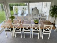 Matbord och 10 stolar 