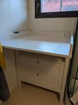 IKEA Sundvik Skötbord. 