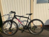 Cykel i MTB-stil – 26” – fungerar fint
