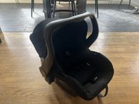 Britax römer babyskydd + adapter 