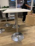 Fyra st långa bord vill jag säljs för 500 för alla.