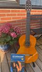 Yamaha C40 Klassisk Nylonsträngad Gitarr i mkt fint skick.