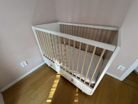 IKEA MYLLRA Spjälsäng med låda