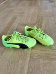 Fotbollsskor Puma