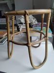 retro piedestal i bambu med glas skiva 