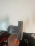 Odyssey two ball putter 
