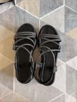 sandaler