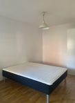 Säng 140x200 - Som ny