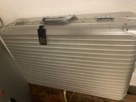 Rimowa resväska metall/ Remowa Check in metall Vintage Tuff
