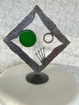 Prydnad/skulptur i smide och glas - retro