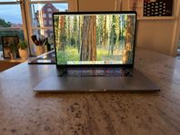MacBook Pro 16” (2019) i7 / 16GB / 512GB SSD – Fint skic