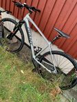 giant hybrid cykel