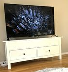 Tv bänk eller låg byrå IKEA