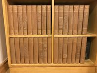 Svensk Uppslagsbok. 32 volymer. Lyxutgåva. Mycket bra skick