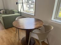 Matbord + stolar 
