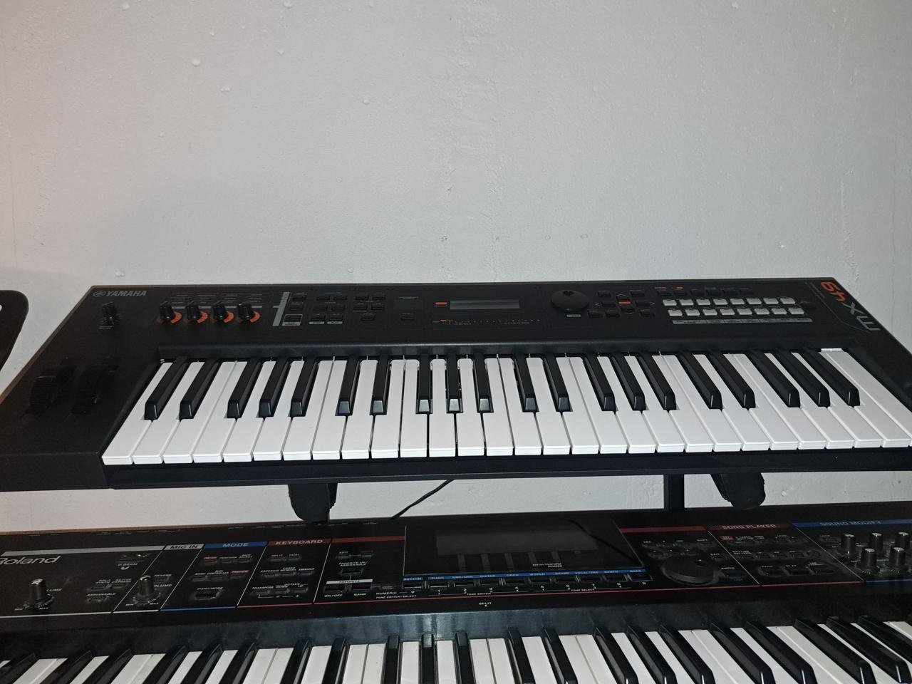 Yamaha MX49 Synthesizer