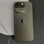 Apple iPhone 16 Pro