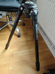Benro Carbon Fiber Tripod med Half Ball Head Adapter