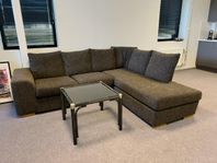 Brunsvart soffa