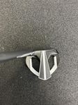 Div Putters. Odyssey, Cleveland och Never Comprimise